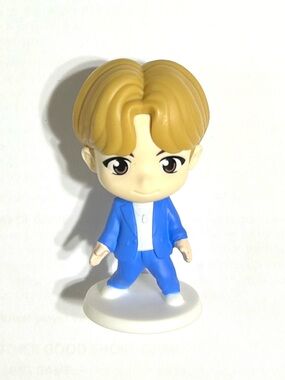 4/$20 BTS Tiny Tan J-Hope MacDonald’s Happy Meal 2025